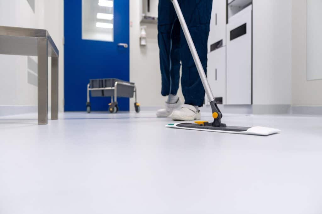what is commercial cleaning