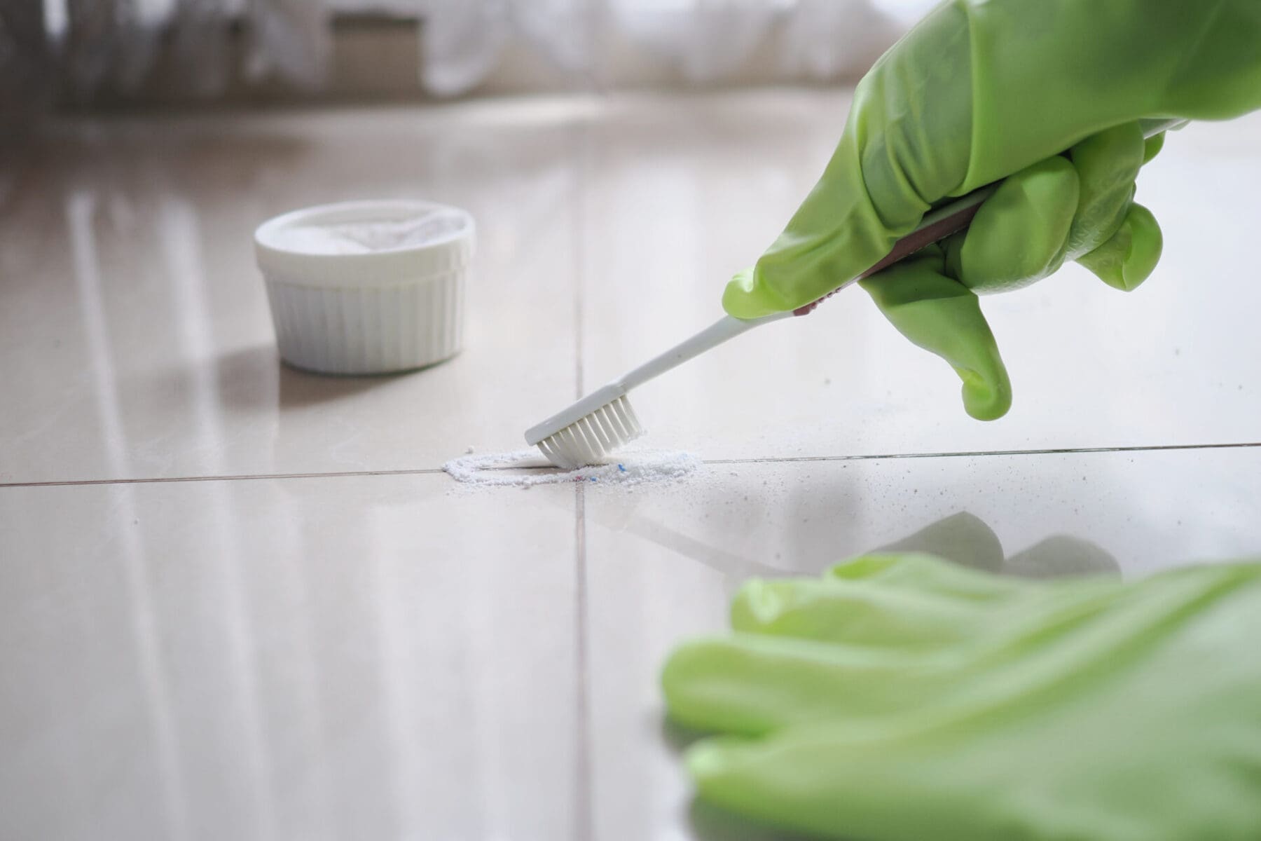 How Do Professionals Decide Which Grout Cleaner to Use?