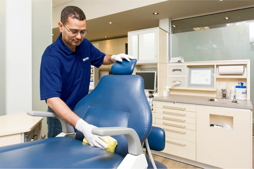 How Chicago Healthcare Facilities Maintain Compliance Through Seasonal Staffing Shifts